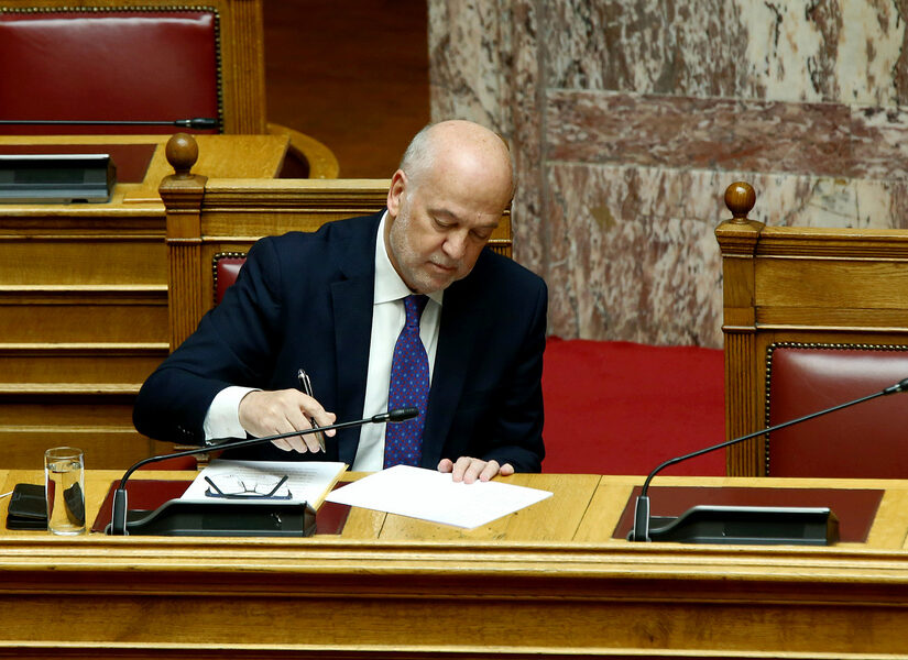 Οι πολιτικοί, τα πόθεν έσχες και οι σύζυγοι, Λέανδρος Ρακιντζής