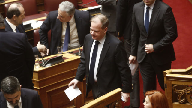 Προανακριτική: Κακούργημα ζητάει το ΠΑΣΟΚ, πλημμέλημα η κυβέρνηση