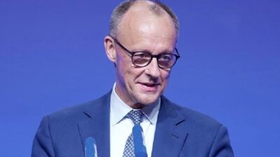 Προειδοποίηση Μερτς για νέο κύμα αντισημιτισμού: "Δείξτε αλληλεγγύη στους Εβραίους"