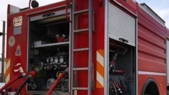 Γαλάτσι: Υπό έλεγχο η φωτιά σε υπόγειο πολυκατοικίας