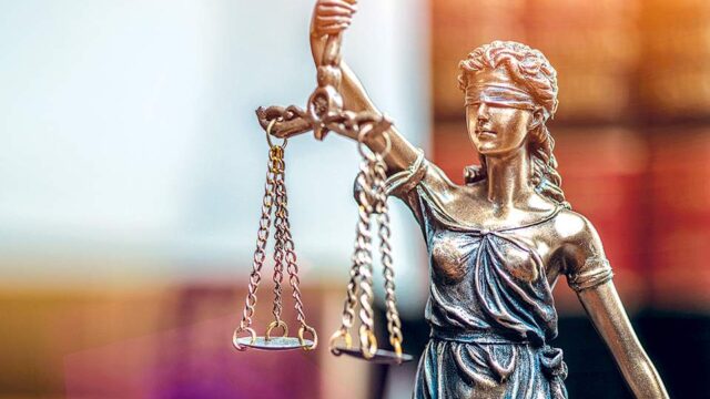 Περί άλωσης των θεσμών…