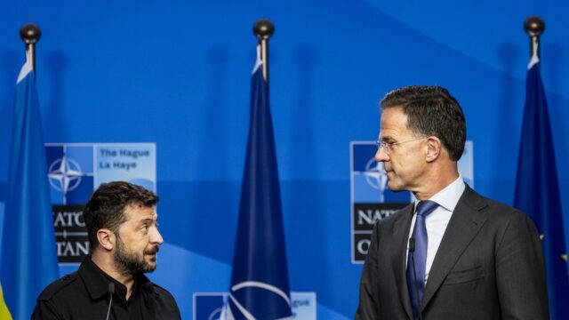 Ποιος θα πληρώσει τα χουβαρνταλίκια της ΝΔ με το 5% στο ΝΑΤΟ; Όλγα Μαύρου