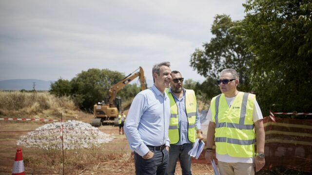 Πως η κυβέρνηση κρύβει κάτω από το χαλί την πραγματικότητα για την οικονομία, Σάββας Παυλίδης