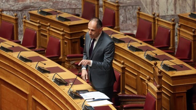 Τι συμβαίνει με τον κύριο Γεραπετρίτη; Λέανδρος Ρακίντζης