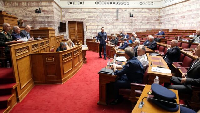Προανακριτική: Ποιοι στηρίζουν την πρόταση Καρυστιανού να διερευνηθεί ο Μητσοτάκης για «εσχάτη προδοσία»
