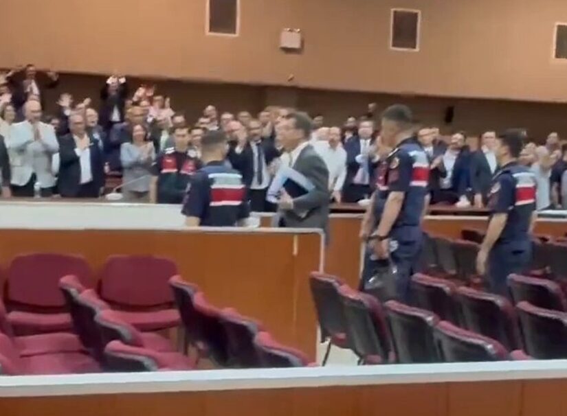 Ιμάμογλου: Κατηγορείται για απόπειρα «εκφοβισμού» εισαγγελέα