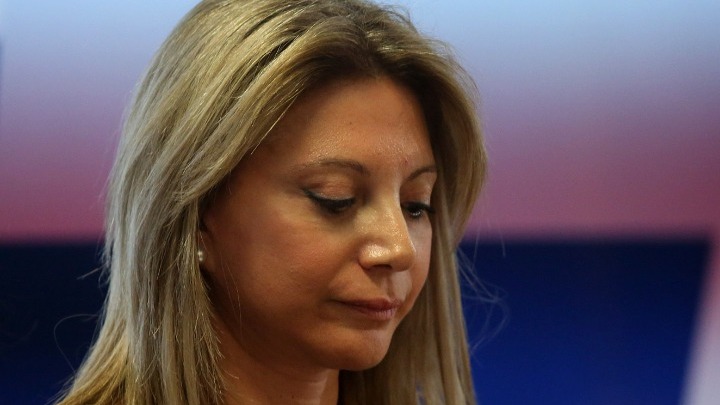 Περιπλέκεται κι άλλο το θέμα με τις απειλές αστυνομικού ή νομικών που κατήγγειλε η Καρυστιανού