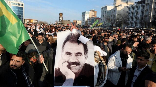 Το PKK καταθέτει τα όπλα – Το σχέδιο της Άγκυρας και ο κομβικός ρόλος της ΜΙΤ