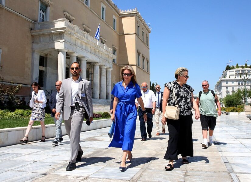 Ποιοι πολιτικοί αρχηγοί δεν θα παρευρεθούν στο Προεδρικό – Ηχηρή παρέμβαση από Καρυστιανού