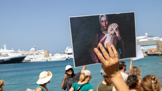 Η γενοκτονία στην Γάζα, οι διαδηλώσεις στα νησιά και η εθνική σκοπιμότητα, Σταύρος Λυγερός
