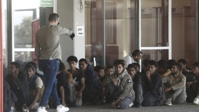Αν υπάρξει βούληση, μπορεί η ΕΕ να απελαύνει τους παράνομους μετανάστες, Σταύρος Λυγερός