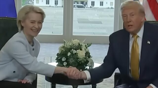Γαλλία: “Σκοτεινή μέρα” η συμφωνία Τραμπ-Κομισιόν! – Αντιρωσική λέει η Μόσχα