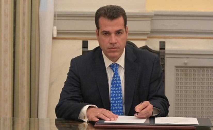 Πλεύρης: Φυλακή η απέλαση για τους λαθρομετανάστες – Βελόπουλος: Βυθίστε τα δουλεμπορικά