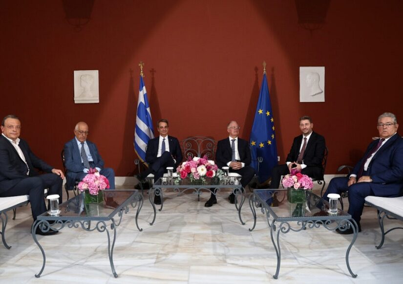 Ηχηρή απουσία δύο πρώην Προέδρων και τριών πρωθυπουργών από την εκδήλωση στο Προεδρικό
