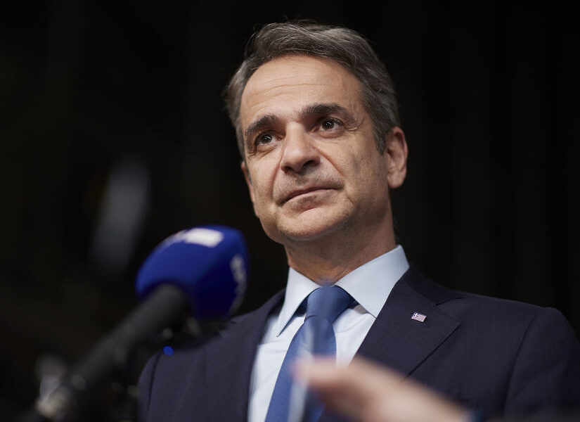 “Ράπισμα” Taz σε Μητσοτάκη: “Ο νεκροθάφτης της Δημοκρατίας στην Ελλάδα”