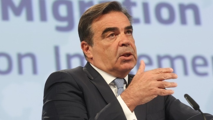 Σχοινάς: Ανθρωποκεντρική ηγεσία και όχι αλγοριθμική κυριαρχία, η πρόκληση στην εποχή της τεχνητής νοημοσύνης