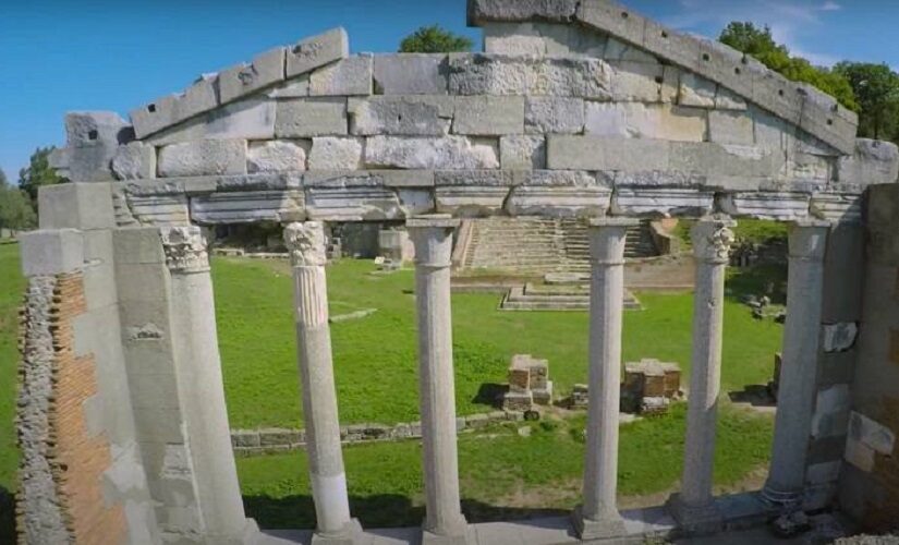 Οδοιπορικό στις ελληνικές αρχαιότητες στην Μεσόγειο, Όλγα Μαύρου