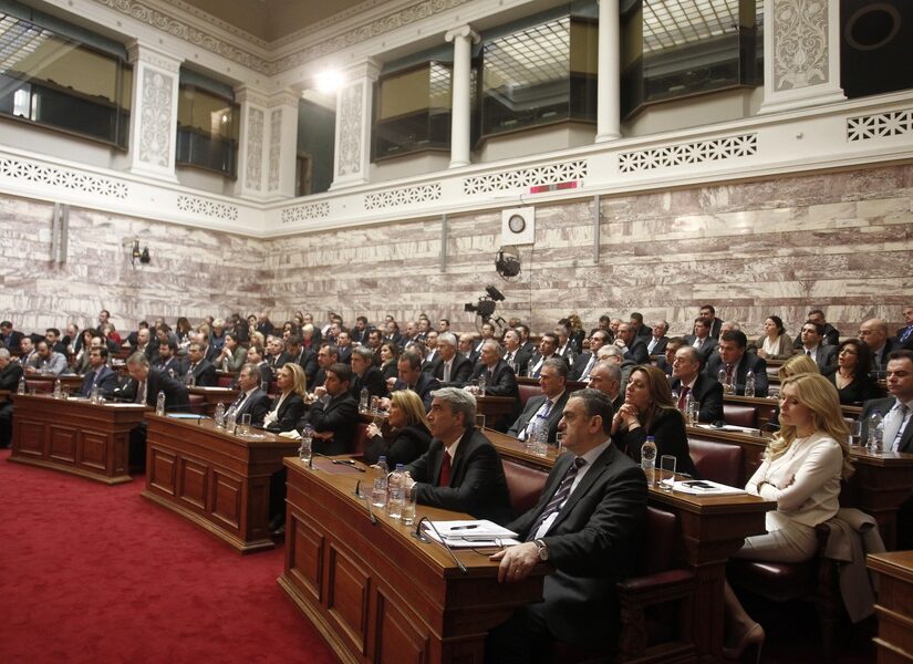 "Αγγελία" από Μαξίμου: Ζητείται βουλευτής για γραμματέας της Κ.Ο.! Κόμπρα