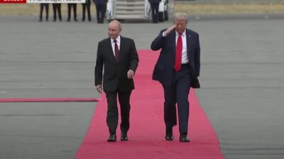 “Κοινά έργα” Ρωσίας-ΗΠΑ στην Αλάσκα και την Αρκτική προανήγγειλε ο Πούτιν