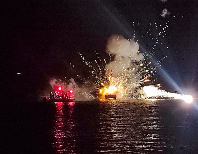 Φαντασμογορική η αναπαράσταση της ιστορικής Ναυμαχίας της Αγκάλης, στο λιμάνι της Ιτέας!