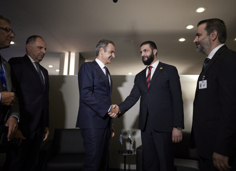Μητσοτάκης: Συναντήθηκε με τον πρόεδρο της Συρίας Αλ Σαράα – Τι συζήτησαν