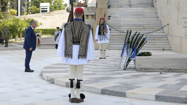 Ο Πρόεδρος της ΝΙΚΗΣ, Δημήτρης Νατσιός, τιμά τους Εθνικούς Ευεργέτες