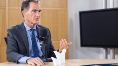 Γ. Παπανδρέου & Δημ. Μάντζος: Σοβαρές προκλήσεις για τη δημοκρατία και το κράτος δικαίου 