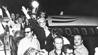 Πολιτική αλλαγή ή νέα Μεταπολίτευση; Αντώνης Κοτσακάς