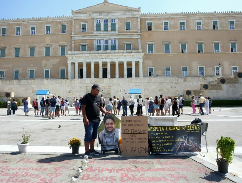 Σύσσωμη η αντιπολίτευση στηρίζει το αίτημα Ρούτσι για εκταφή της σορού του υιού του