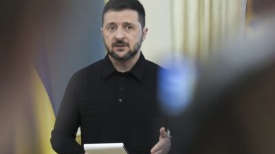 Ζελένσκι: "Ναι" σε ειρηνευτικές συνομιλίες, "όχι" σε παραχώρηση εδαφών