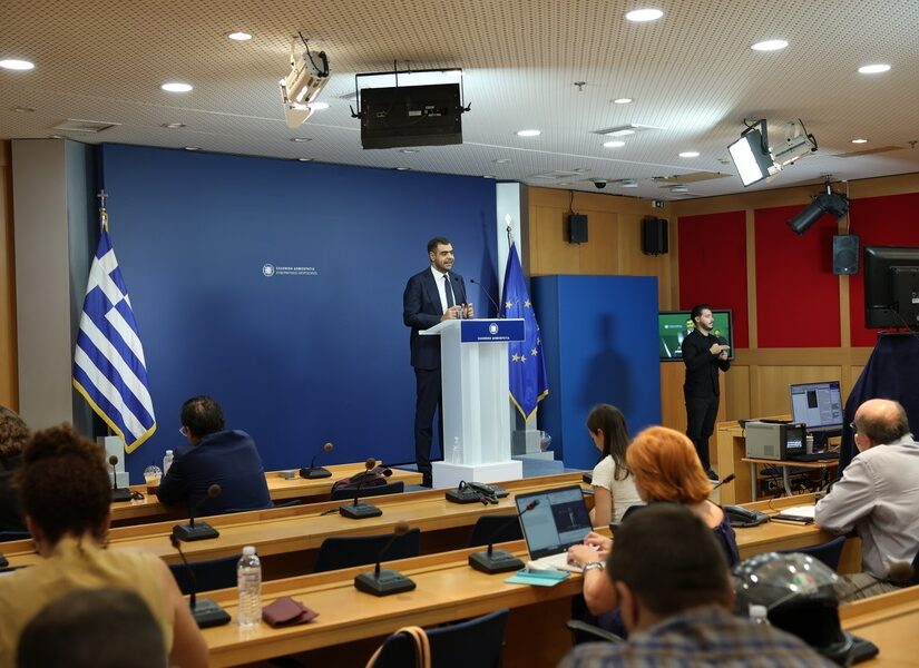 Τι σκέπτεται ένας πολίτης ακούγοντας τους λόγους των πολιτικών... Λέανδρος Ρακιντζής