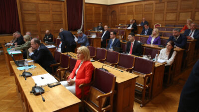 ΟΠΕΚΕΠΕ: Απορρίφθηκε η βίαιη προσαγωγή του “Φραπέ”-Η αντιπολίτευση κατήγγειλε τη διαδικασία και αποχώρησε