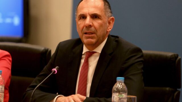 7+1 λάθη και παραλείψεις της ελληνικής εξωτερικής πολιτικής, Γεώργιος Πουκαμισάς