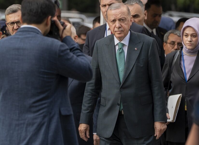 Τεντώνει το σκοινί ο Ερντογάν... Κώστας Βενιζέλος
