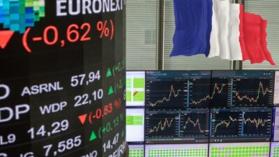 Γαλλία: από το καρουζέλ των πρωθυπουργών στο μνημόνιο που έρχεται