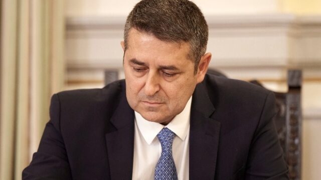Γαλάζιος βουλευτής έτοιμος να καταθέσει κατά του Γ. Μυλωνάκη!