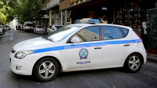 Κρήτη: ΄Επεσαν στο δρόμο κομμάτια από δύο διαφορετικά μπαλκόνια