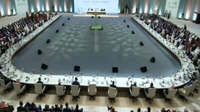 Καταδίκη του ισραηλινού πλήγματος στην Σύνοδο της Ντόχα – Σάλος από δήλωση Άδωνι για το Διεθνές Δικαστήριο