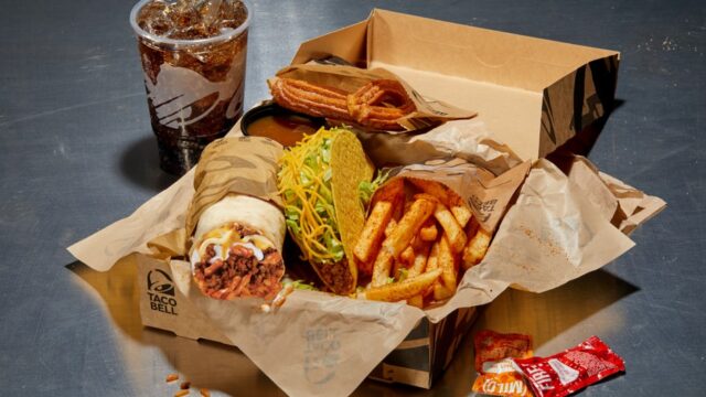 Taco Bell:  Εγκαινιάζει το πρώτο κατάστημα στο Χαλάνδρι