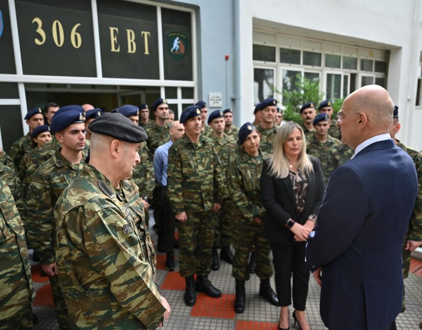 Επίσκεψη Υπουργού Εθνικής Άμυνας Νίκου Δένδια στο Εργοστάσιο Παραγωγής Drones (306 ΕΒΤ) στις Αχαρνές