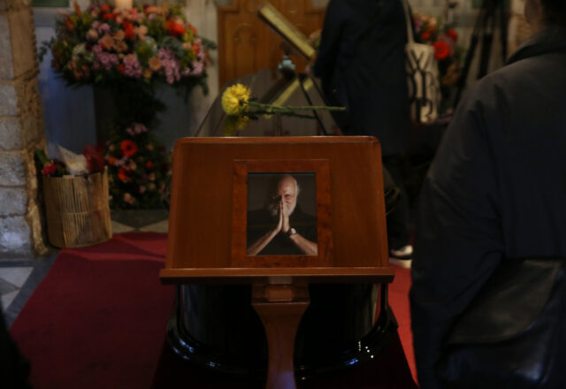 Η πολιτική και η θεολογική πτυχή του έργου του Διονύση Σαββόπουλου