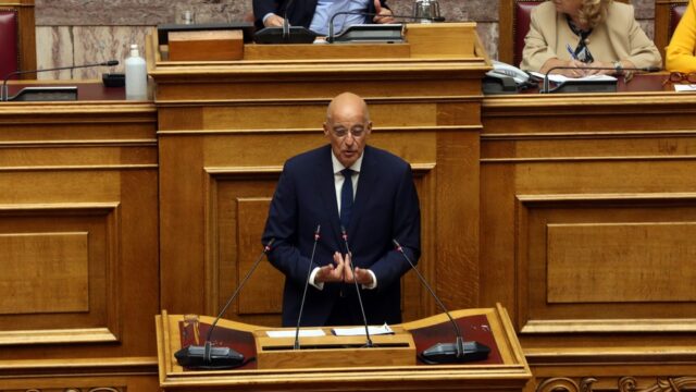Γαλάζιοι βουλευτές υπέρ του αιτήματος Ρούτσι – Ηχηρή παρέμβαση Δένδια