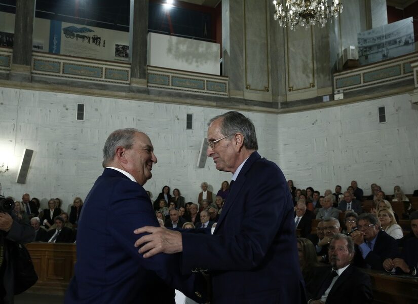 Καμπανάκια Καραμανλή για την λειτουργίας της Δικαιοσύνης – Θερμή χειραψία με Σαμαρά