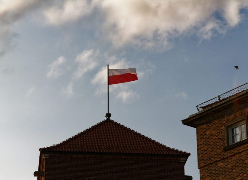 Πως η Πολωνία εξευτελίζει τη Γερμανία!