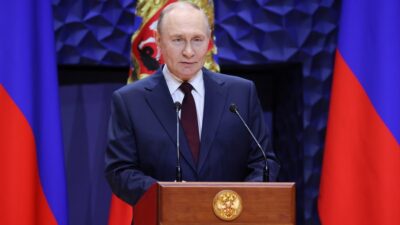 Στην πλάτη της Ευρώπης το chicken game Τραμπ-Πούτιν, Μάκης Ανδρονόπουλος