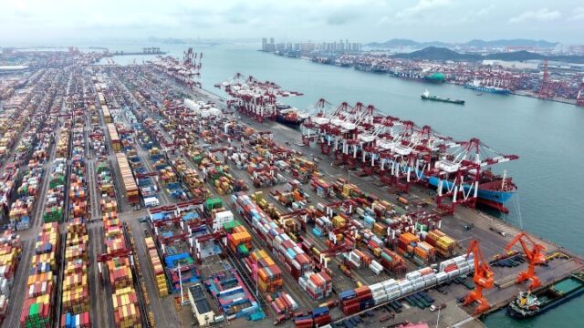 Κίνα: Αύξηση 4% κατέγραψε το εξωτερικό εμπόριο στο πρώτο εννεάμηνο του 2025