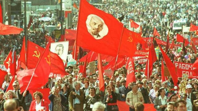 Οι επεμβάσεις της Δύσης στον ρωσικό εμφύλιο μετά την επανάσταση, Βασίλης Στοϊλόπουλος