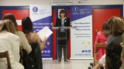 Ε όχι και η Ρουμάνα να... ψήνει την κυβέρνηση των αρίστων λες και είναι... οβελίας! Κόμπρα