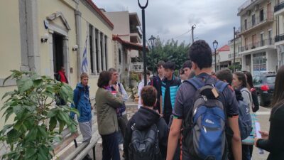 Στο Μαυσωλείο στο Δίστομο: «Είμαι Γερμανός... Μπορώ να μπω;»!