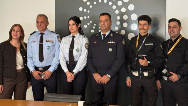 H ΕΑΕΕ στηρίζει και φέτος τη Διεύθυνση Τροχαίας Αττικής με δωρεά αλκοολομέτρων